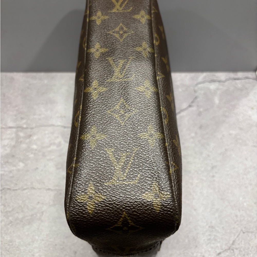 Louis Vuitton Monogram VINTAGE Trousse 23 - Picture 5 of 15